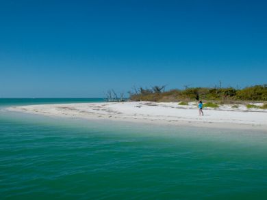 Fort Myers Adorable Vacation Cottage with Pool